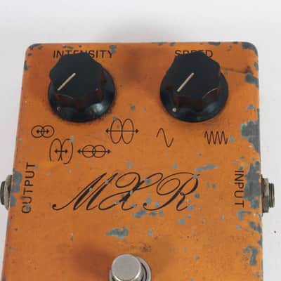 MXR 1975 PHASE100 Script Logo [703797] (04/28) image 2