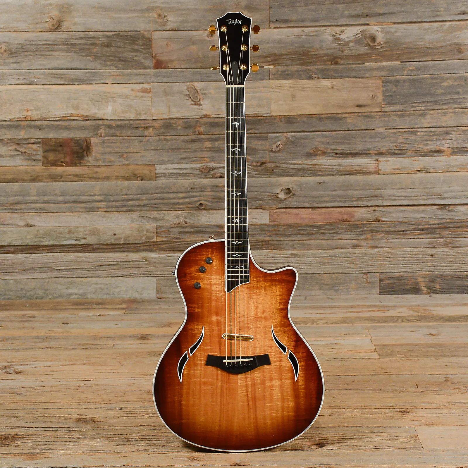 Thuận Guitar Custom Koa Model THUẬN CUSTOM KOA 4A-K09 Limited | Haketu Music Center