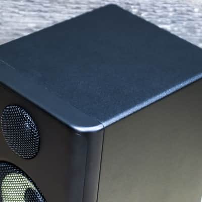 KRK Systems ROKIT 5 Generation Five 55 Watts 5" Woofer Active Studio Monitor image 5