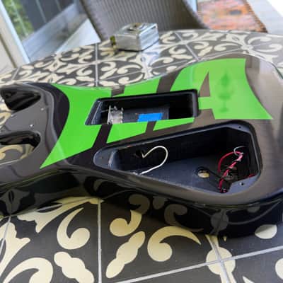 Hamer Californian Body - Black And Green Graphic image 5