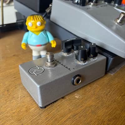Silver Keeley KCOMP+ Compressor Plus Guitar Effects Pedal image 3