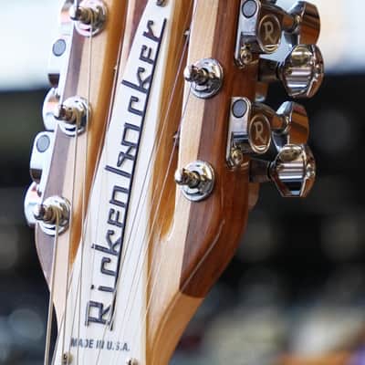 Rickenbacker 330/12, Mapleglo image 9