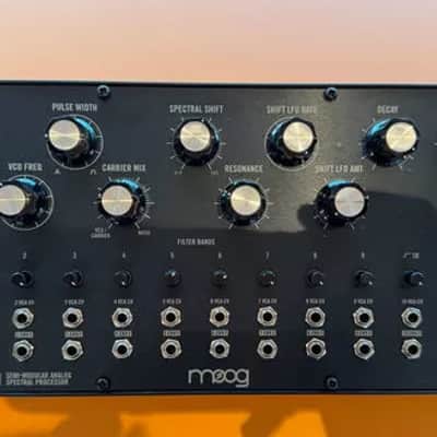 Moog Spectravox Semi-Modular Analog Spectral Processor 2024 - Present Black with Wood Sides image 2