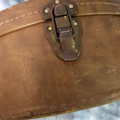 Vintage 1972 Gibson J45 J50 16 inch Brown Red Interior Hard Shell Guitar Case image 7