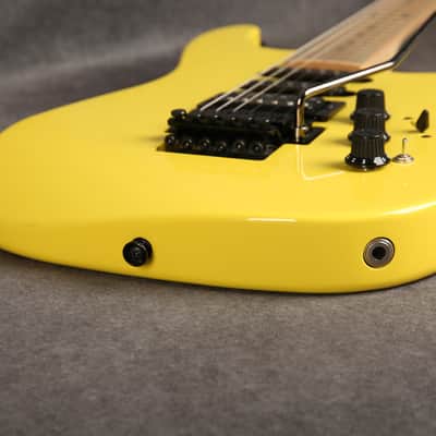 Fender Made in Japan HM Strat - Frozen Yellow - 2nd Hand image 13