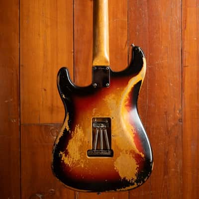 Fender 1965 Stratocaster Sunburst L-series image 5