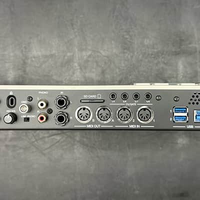 Immagine Akai MPC Live II Retro w/Case - 10