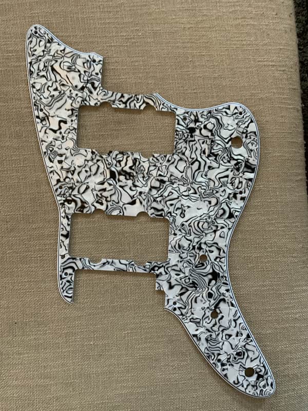 Fender Jazzmaster ST Tremelo Pickguard - BW Pearl image 1