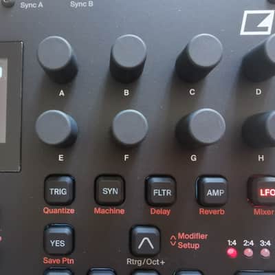 Elektron Syntakt 12 Track Drum Computer & Synthesizer 2022- Present - Black image 4