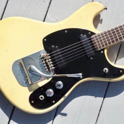 Mosrite Ventures Mk 2 (11) 1964/5 Pearl White image 10