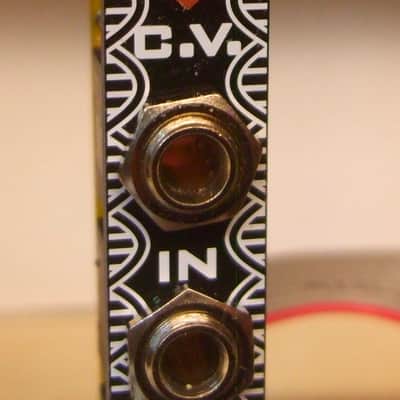 Zlob Modular Triple Cap Chaotic Noise Oscillator Eurorack 2hp mint+ image 8