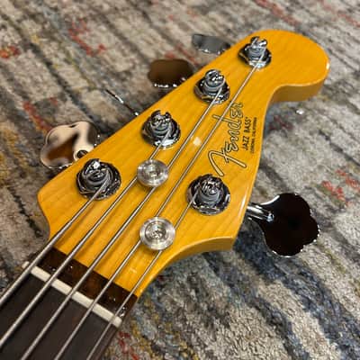 Fender American Professional II Jazz Bass V with Rosewood Fretboard 2020 - Present - 3-Color Sunburst image 5