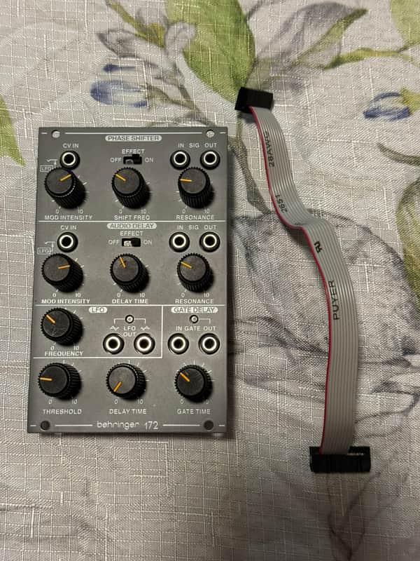 Immagine Behringer 172 Phase Shifter/Delay/LFO Eurorack Synthesizer Module 2020 - Present - Gray - 1