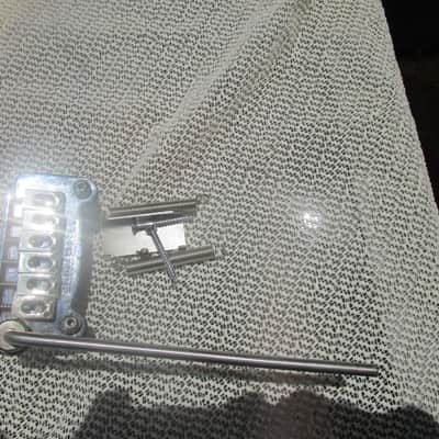 G&L DF ( Dual Fulcrum ) Tremolo Bridge , for Legacy, S500, , Tribute 2017 - chrome image 3