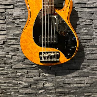 Sterling StingRay Ray 35 image 2