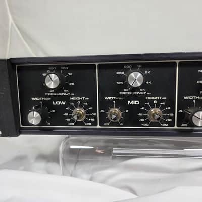 MOOG Three Band Parametric Equalizer image 3