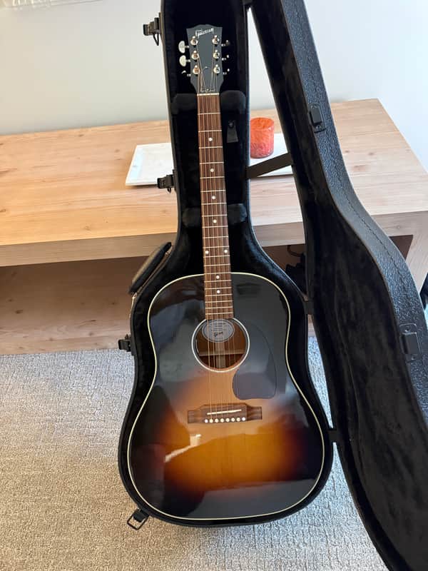 Gibson J-45 Standard 2020 - Present - Vintage Sunburst