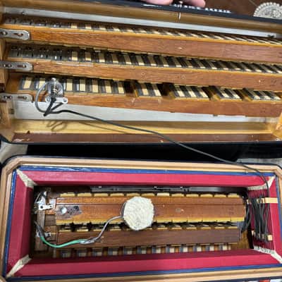Guerrini Piano Accordion, Golden Era Custom Made (Concerto Model), Full Size, 41/120 , 3/5 Set of Reeds, A443 Hz Musette, 7 Treble 3 Bass Switches + Palm Master Switch, Built-In Microphone Pickup – Made in Italy image 12