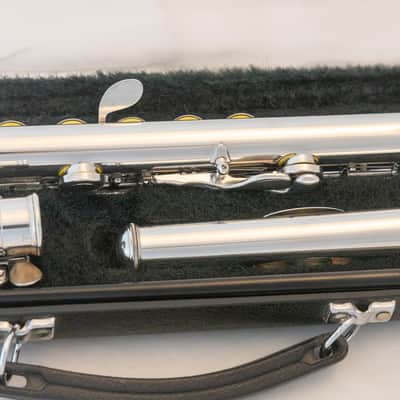 Yamaha YFL-281 Open-Hole Intermediate Flute *Made in Japan *Overhauled New Pads image 7