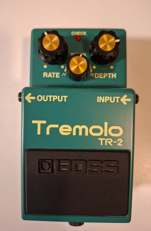Boss TR-2 Tremolo (Silver Label) 1997 - Present - Green image 1