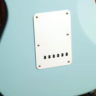 Fender Classic Player '60s Stratocaster Sonic Blue Electric Guitar 2006 Pre-Owned image 18