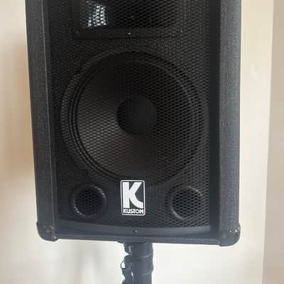 Kustom KPM4060 4-Channel Mixer Amplifier (60W) with Kustom Speakers + Stands, Microphone and Cables - PA System Package image 5