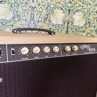 Fender Vibro King 3x10 Combo Amp Blonde 1993 image 5