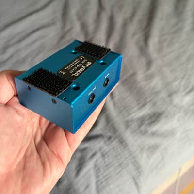 Strymon Ojai 5-Output Compact High Current DC Power Supply 2016 - Present - Blue image 2