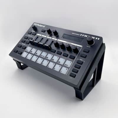 Roland MC-101 Groovebox | Reverb