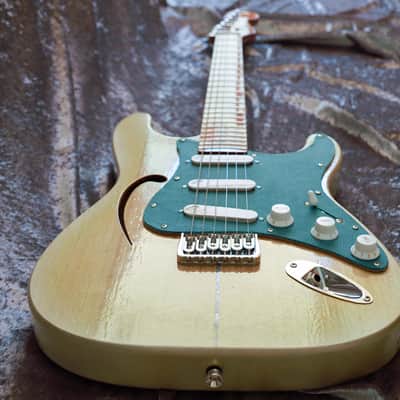 GB Liuteria Traditional Strato semi hollow green image 21