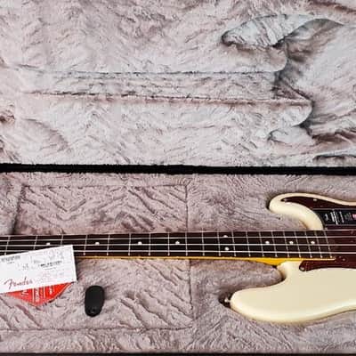 Fender Am Pro II Precision Bass, Olympic White, w/Hard Case, Free Ship, 548 image 13