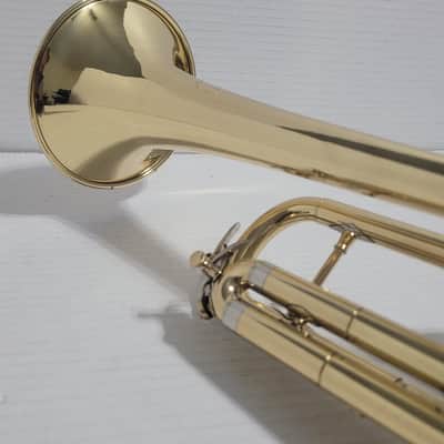 Martin IMPERIAL , TRUMPET W double Reverse LP tuning slide , 2 Mouthpieces and Hard case 1952 - Clear Lacquer image 20