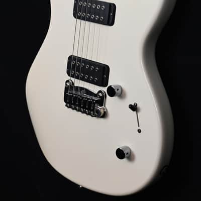 G&L F-100 30th Anniversary from 2011 in White with original Hardcase image 6