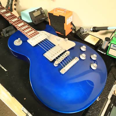 2004 Studio Limited Platinum Sapphire Blue Electric Guitar *Headstock Repair* image 16