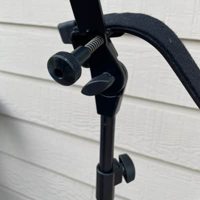 K&M 14760 Performer Stand for Electric Guitars image 8