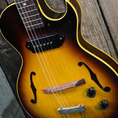 Gibson ES-140T 3/4 Sunburst Circa '50s image 15