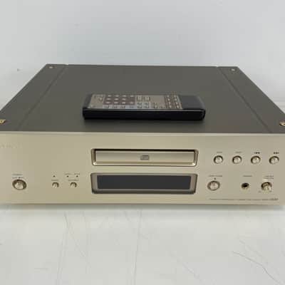 Denon - DCD-S10 - Pro CD-Player - Inc. Original Box/Remote - XLR Out image 3