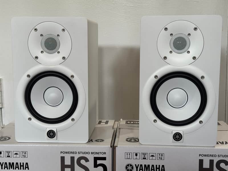 Yamaha HS5 5" Powered Studio Monitor (Pair) 2025 - White (Mint, Boxed) image 1