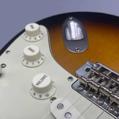 Warmoth S-Type - Three Tone Sunburst - Lightly Aged Nitro finish image 6