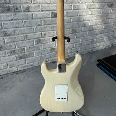 Michael Tuttle Custom Classic S - Mary Kay White Nitro image 18