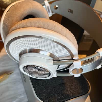 AKG K701 Premium Class Reference Headphones image 7