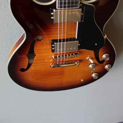Brand New Yamaha SA2200 OVS Semi-Hollow Electric Guitar - Violin Sunburst image 4