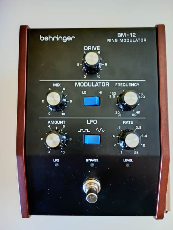 Behringer BM-12 Ring Modulator