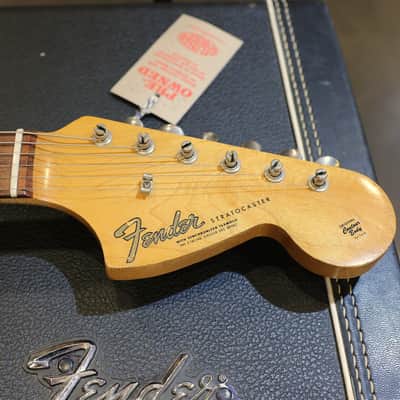 Fender Stratocaster with Rosewood Fretboard 1966 - 1971 - Candy Apple Red image 6
