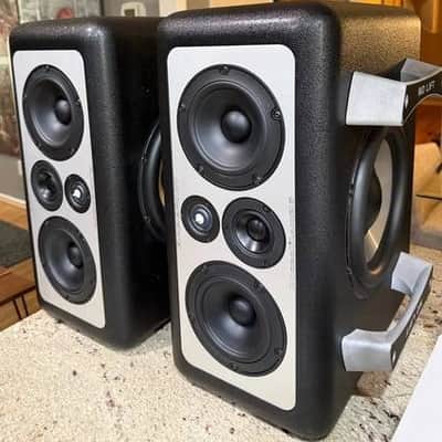 Barefoot Sound MicroMain 26 Three-Way Active Studio Monitor image 7