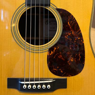 Martin D-28 Marquis Natural image 8