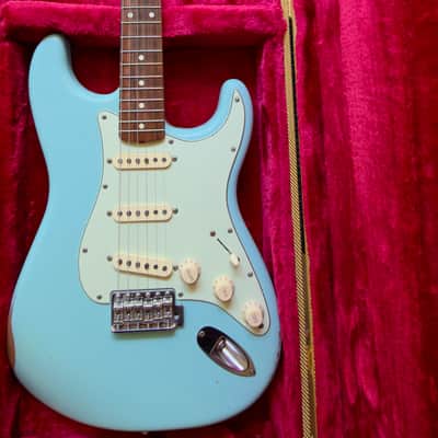 Fender CME Road Worn '60s Stratocaster Daphne Blue - Relic w/CS pickups and Case 7.67lbs image 2