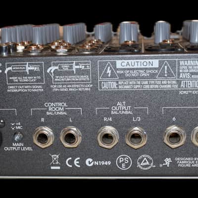 Mackie 1402-VLZ3 14-Channel Mic / Line Mixer 2008 - 2014 - Dark Gray image 3