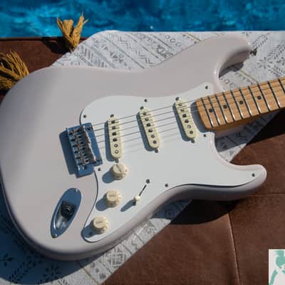 2020 Fender MIJ Hybrid '50s Stratocaster with Maple Fretboard 2018 - US Blonde - Pro Set Up w Perfect Frets/Action/Intonation! image 11