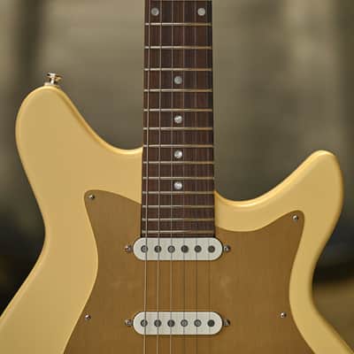 Eastman Fullertone DC'62 - Desert Sand image 4